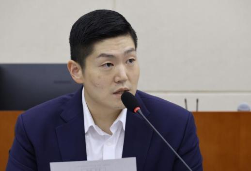 김재섭 경찰 출석 자작극 사과하라…한민수 정치적 프레임