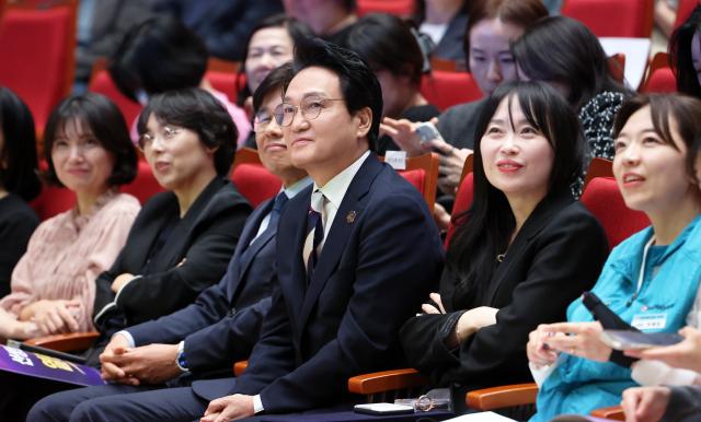 261007_안민석_교육감__취임_100일을_맞이하여_현장교사와_교육현안_직접_소통 사진