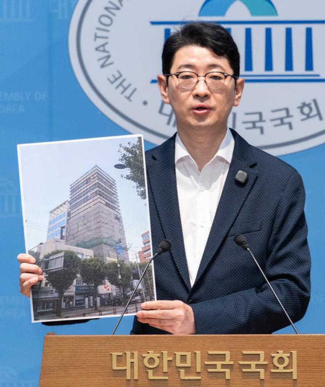 「国民の税金か、文化育成か」…映画『暗殺者（たち）』への国策銀行の資金投入・不動産関与疑惑が波紋