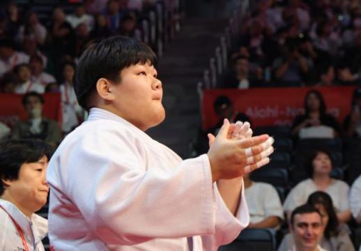 19세 이현지, 세계유도선수권 첫 우승…아시안게임 은메달 아쉬움 털어