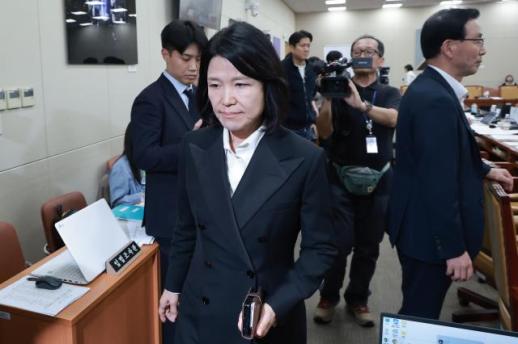 이진숙도 빌미 줬다…야권 내부서도 품위·품격 챙겨야