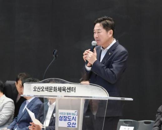 조용호 오산시장 생활체육으로 건강·화합...탁구 동호인 300명 열전