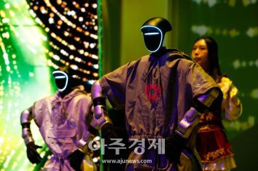 [포토] 로봇들의 세계 실패의 날 특별공연