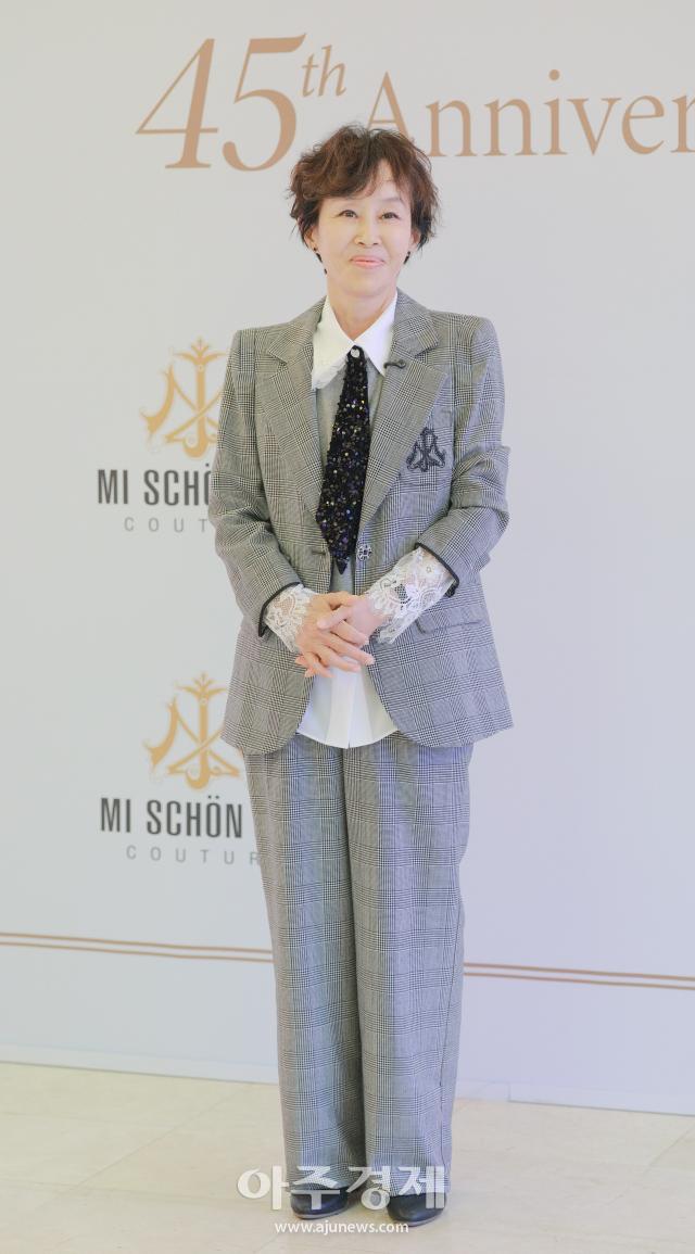 [포토] ​​​​​​​이경진, 미쉔주 45주년 자선 패션쇼 참석