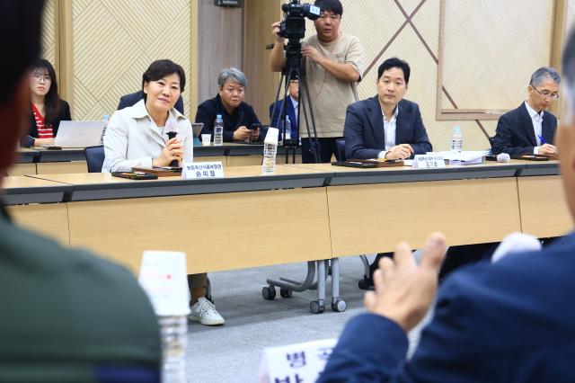 Ministra Song explica medidas posteriores a investigación de tierras agrícolas: No se sancionarán asuntos generales