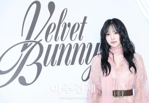 [포토] 미나, 핑크 드레스로 뽐낸 우아함