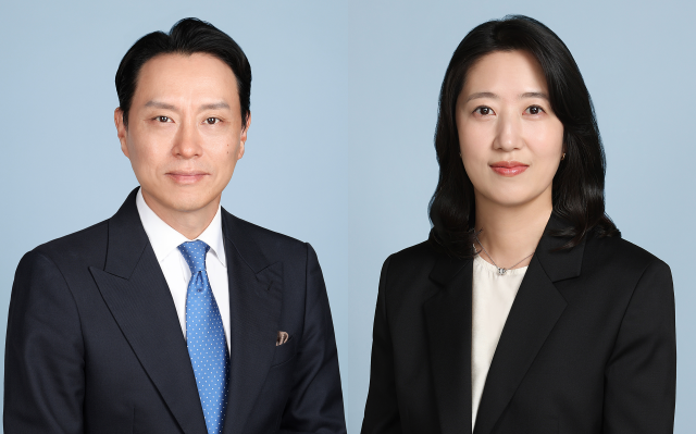 왼쪽부터김준민 변호사 김정은 외국변호사