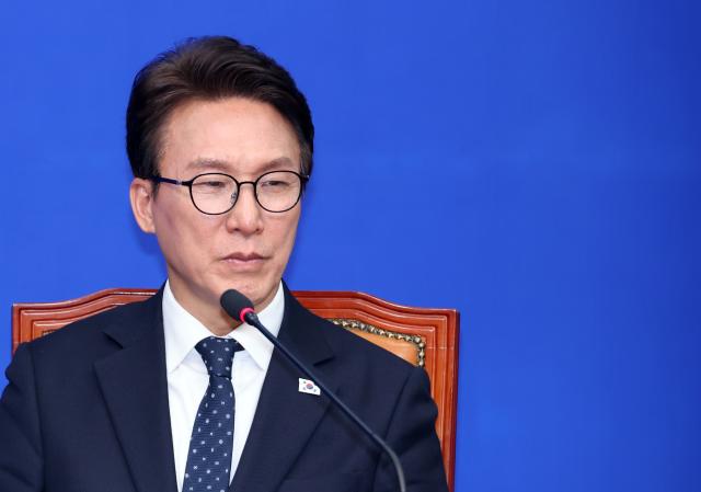 김민석 조희대 탄핵 논의 시작...광범위한 요구 나와
