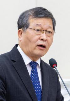 2026年国政审查：中劳委主席表示公共机构地方迁移与合并也应纳入集体谈判范围