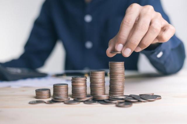 الأجانب يبيعون الأسهم ويشترون العقود الآجلة للسندات الحكومية... انخفاض أسعار الفائدة مع ارتفاع الطلب