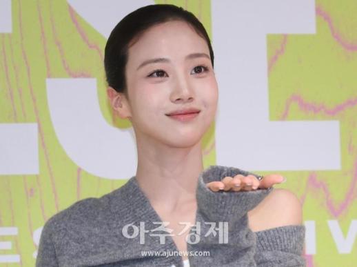 [포토] 홍화연, 너에게 보내는 손 키스