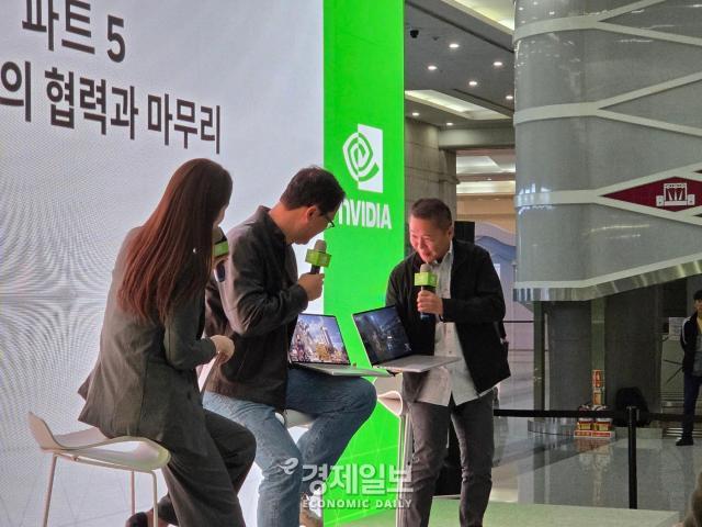 배재현 엔씨 부사장가운데이 개발 중인 FPS 신작 신더시티를 엔비디아 RTX 스파크 노트북에서 DLSS 5 기술을 적용한 상태로 구동하는 시연을 진행하고 있다 사진류청빛 기자
