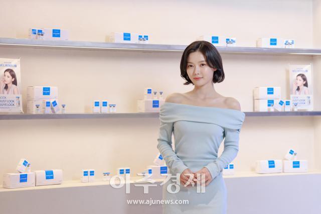 VAIM presenta el Concierto de Charla sobre Belleza con Kim Yu-jung, modelo exclusiva de Juvelook