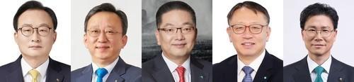 왼쪽부터 이환주 KB국민은행장 정상혁 신한은행장 이호성 하나은행장 정진완 우리은행장 강태영 NH농협은행장 사진연합뉴스
