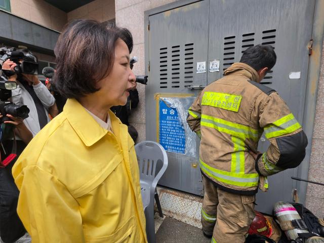 【亚洲人之声】当消防员成了财政"吸血鬼"，谁还记得他们是英雄？