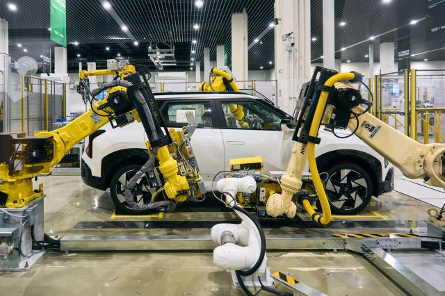 Hyundai Motor to deploy humanoid robots at new factories after 2032