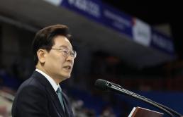 ​​​​​​​조현, 네팔서 커날 외교장관과 회담…실종자 수색 지원 총력전