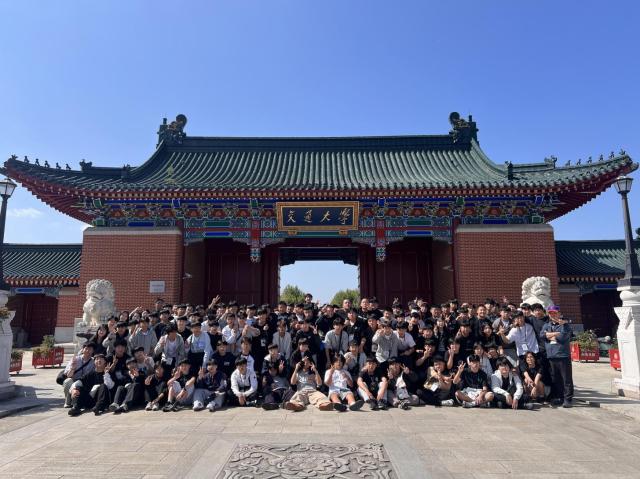 글로벌 태안 2026 해외 역사․문화 탐방 1조 견학 모습