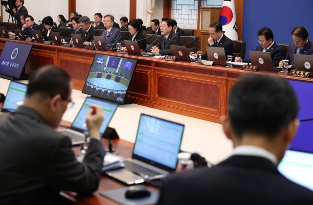 이재명 대통령이 20일 청와대에서 열린 국무회의에서 발언하고 있다 사진연합뉴스