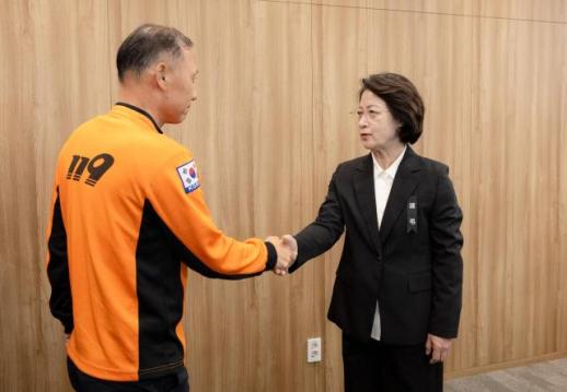 추미애 지사, 소방노조에 직접 사과...소방인력 충원·처우개선 논의
