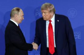 Sau ba tháng, Trump lại thay đổi lập trường… Putin đã thuyết phục Trump như thế nào?