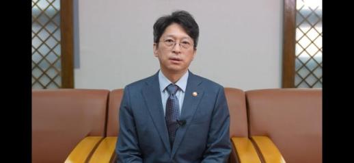 [2026 아주경제 건설대상] 홍지선 국토부 장관 건설 자동화·스마트 안전 기술 지원…혁신기업 성장 환경 만들 것  