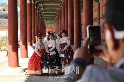 [포토] 한복 입고 찰칵