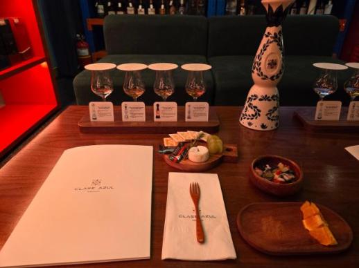 Chiến lược cao cấp của thương hiệu tequila Clase Azul: Mỗi chai là một tác phẩm nghệ thuật