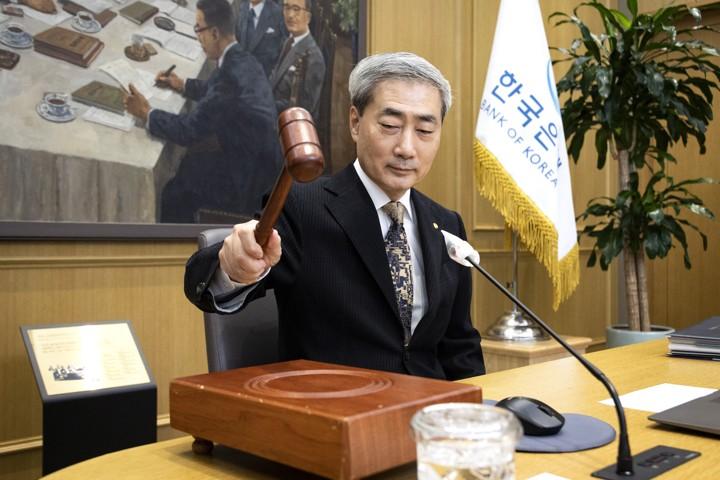 한은, 기준금리 3.00% 동결 숨고르기…두 차례 인상 파급영향 점검
