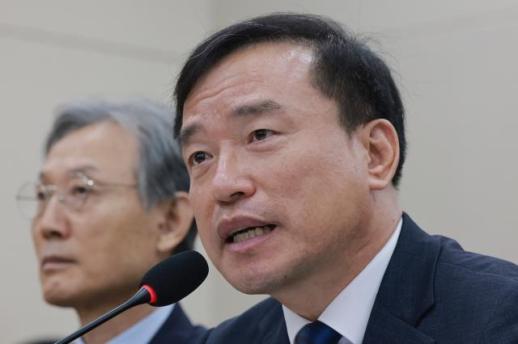 규제·소송 봇물 AI캐릭터챗 시험대...美선 파산, 韓은 국감장 선다