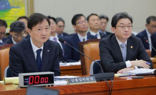 [2026 국감] 금융지주 퇴임 임원 38명 계열사 재취업…금융당국, 고문·자문직 규제 검토