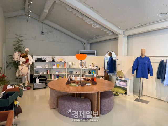 서울 용산구 한남동에 위치한 W컨셉 첫 플래그십 매장 W한남 3층 내부 모습 사진정보운 기자