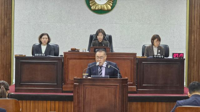 10분 자유발언에 나선 김창래 의원 사진동해시의회