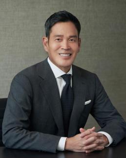 정용진, 이마트 대표 내정…신세계, 역대 최대 36명 신규 임원 발탁