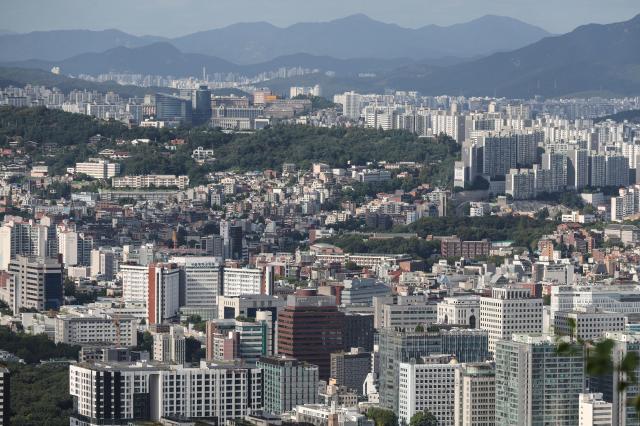 Koreas housing wealth gap widens to a record 