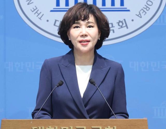 국회 정무위원회 소속 전현희 더불어민주당 의원이 26일 복지 사각지대를 해소하기 위한 사회보장기본법 개정안을 대표 발의했다사진전현희 의원실
