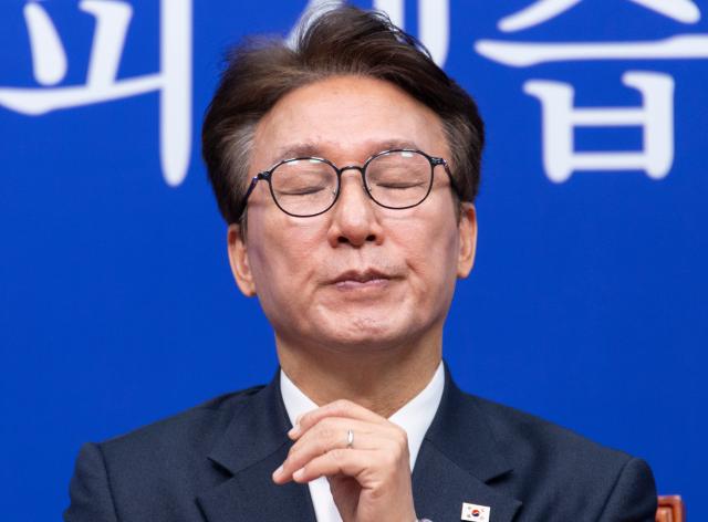 여진 계속되는 김민석호…신천지 의혹·법무부 장관 인선 놓고 내홍