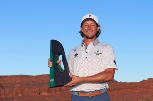 Austin Smotherman chiến thắng tại Giải Vô Địch Bermuda Championship của PGA Tour sau loạt đấu playoff