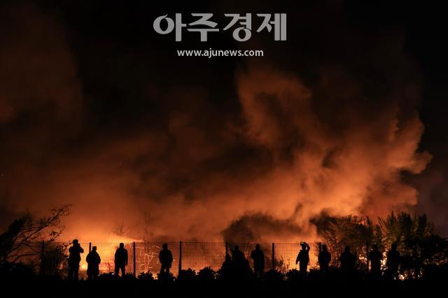 Incendio arrasa el pueblo de Guryong en Gangnam, Seúl