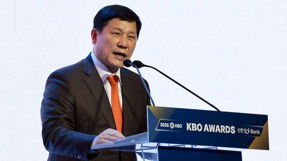 Heo Goo-yeon, presidente de la KBO, encaminado a una tercera reelección consecutiva tras recomendación única de la junta directiva