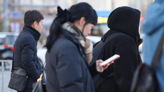 انخفاض حاد في درجات الحرارة اليوم...تحذيرات من موجة برد رغم تسجيل درجات موجبة