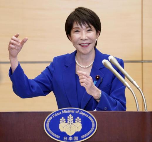 [ASIA BIZ] "공약 실현 위해 달렸다"…다카이치 1년, 보조금이 떠받친 성과에 날아온 청구서