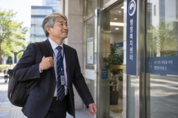 50세에 9급 합격…급여 대비 복지 좋아 늦깎이 공무원의 도전