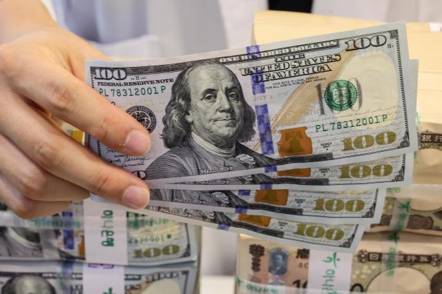 Koreas FX deposits stretch $14 billion September