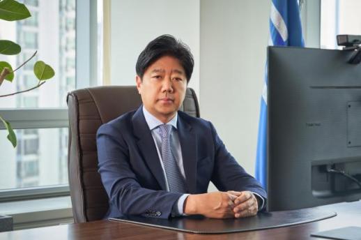 규제·소송 봇물 AI캐릭터챗 시험대...美선 파산, 韓은 국감장 선다