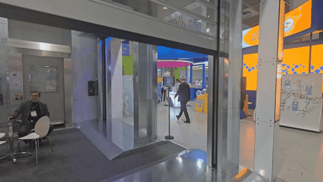 Sliding doors on demonstration at the BIX 2026 held in COEX, Oct. 28, 2026. AJP Kim Dong-young