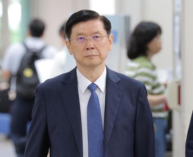 尹 체포 방해 박종준, 1심 징역 4년→2심 징역 3년…책임 인정·반성 고려