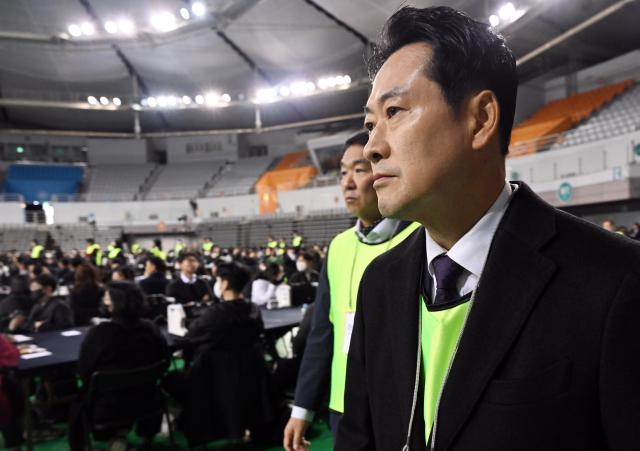 장동혁 "선관위·특검, 투표함 야반도주하듯 들고 사라져"