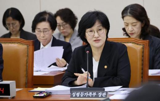 [아주사설│기본·원칙·상식]여성 징병제까지 꺼낸 원민경…진보 정권 이재명의 성평등은 어디 있나