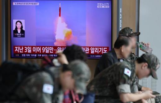 北, 17일 만에 탄도미사일 십여 발…지뢰 도발 공론화 날 무력시위